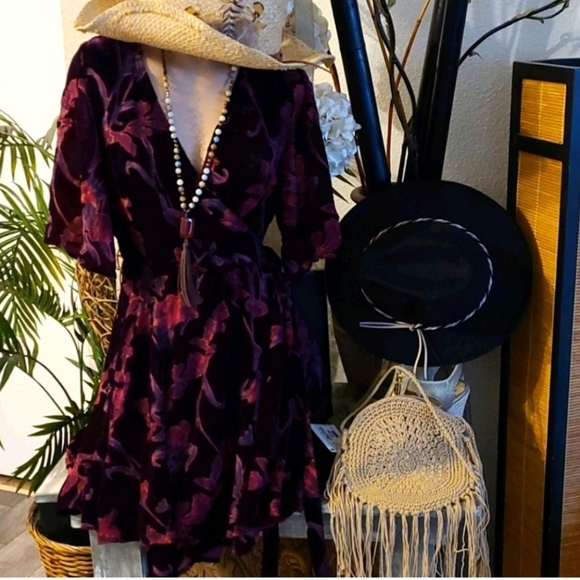 JUST LISTED MANY NEW ITEMS..TIME FOR SHOPPING.. - Picture 13 of 16